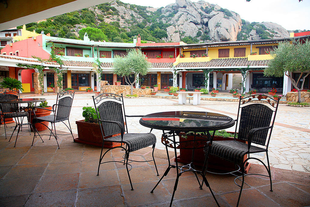 Hotel Residence Rena Bianca Baja Sardinya Oda fotoğraf
